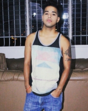 Chico vit Scort bello