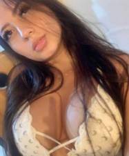 salome recien divorciada, vivo sola,
