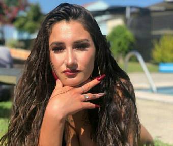 Morena guapa massagem e sexo