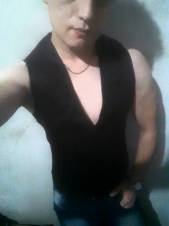 Hola me llamo joni estoy iniciando como Scort para parejas o solas