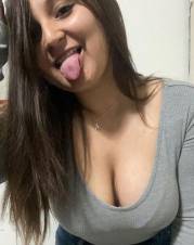 soy una niña perversa y muy cachonda