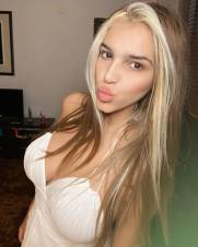 SOY LORENA UNA TÍA MUY CACHONDA