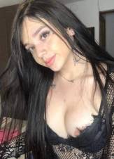 Mujer muy puta en la cama