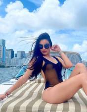 MORENA PELIGROSA EN LA CAMA
