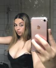 Tengo una boquita viciosa y soy experta en el SEXO ORAL,