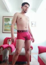 SCORT GAY DE ALTO PERFIL MUY SEXY Y FOLLADOR, SOY VERSATIL