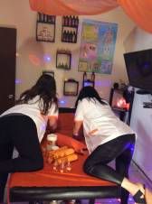 ********************************MASAJE  A 4  MANOS    1300CONTAMOS CON LUGAR   DOS  RICAS SEÑORAS PROFESIONALES