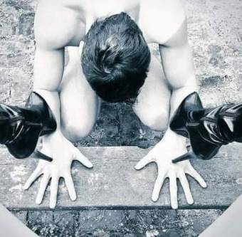 Diosa Xareny dominatrix profesional Lluvia dorada