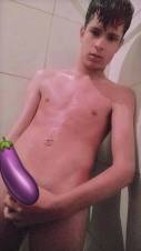 Chico blanco provocativo ????