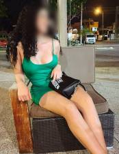 soy una joven muy ardiente en privado