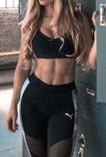 Chica deportista busca mirón