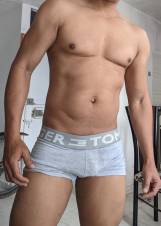 Chico súper serio versatil  discreto varonil