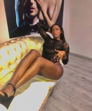 Hola amor como estas? mi nombre es briana vengo desde colombia a complacerte en todo lo que me pidas no dudes en venir te aseguro la pasaremos muy bie