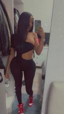HOLA MIS AMORES SOY UNA DULCE JOVENCITA… QUE SE ENCARGARÁ DE SACAR TODO EL ESTRÉS  DE TU CUERPO…  SOY EXPERTA EN MASAJES RELAJANTES…  Y ENERGÉTICOS… M