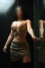 Una mujer de busto grande y gluteos para disfrutar contigo