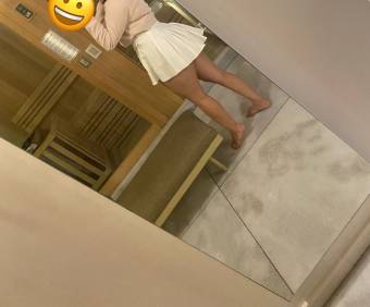 SUSAN UNA MUJER REALMENTE HERMOSA DE PIES A CABEZA