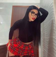 Española solo hago salidas 150€ contesto WhatsApp