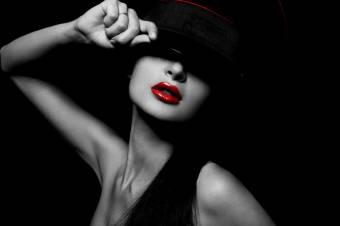 IMPORTANTE Y RECONOCIDA PLAZA BUSCA ESCORT