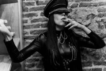 MISTRESS PROFESIONAL ESPAÑOLA FEMDOM BDSM SADO FETISH
