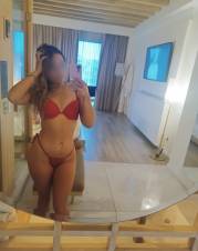EVELIN RELACIONES ILIMITADAS LLENA DE BESOS Y CACHONDEO