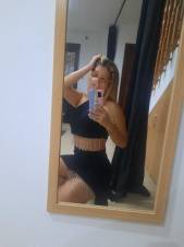 HOLA CARIÑO MI NOMBRE ES TIFANY SOY NUEVA EN BARCELONA Y DESEO PASAR UNAS HORAS DE MUCHO PLACER AL LADO DE UN BUEN HOMBRE QUE ME AYUDE A SALIR DE LA R