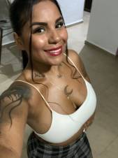 CHICA LATINA DISPUESTA A COMPLACERTE DELICIOSO MASAJE