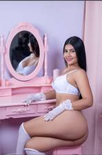 ENCANTADORA CHICA LATINA, DIVERTIDA, LUJURIOSA