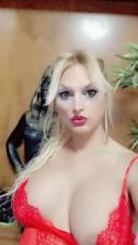 Lady Victoria ama ofrece todas las sesiones