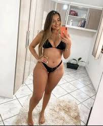 985198227 Soy una mujer de curvas que te enloquecerán llamame para conocerme