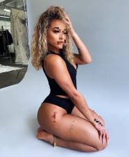 IVON JOVEN SOÑADA, MUY SIMPATICA