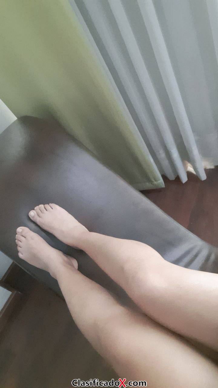 MASAJE TANTRICO CON PIES...  TE GUSTAN LOS FETICHES!!!...  Podemos aprovechar un rico masajito tantrico con mis lindos y hermosos pies...  El masaje c