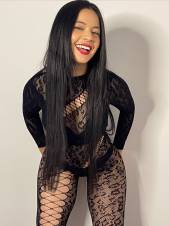 EXOTICA LATINA ATREVIDA Y COMPLACIENTE