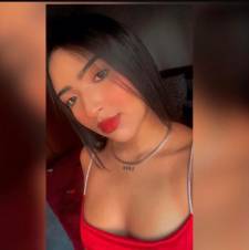 JOVENCITA CON MUCHAS GANAS DE POLLA DURA