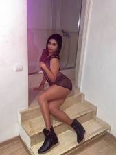 LUBRICATE MIENTRAS TE HAGO UN RICO BESO NEGRO