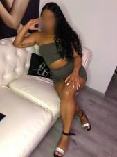 CHICA ARDIENTE Y CALIENTE
