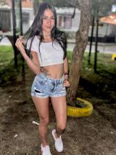 CHICA LATINA MUY HERMOSA EN TU ZONA DE BARCELONA