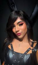 ATRACTIVA Y MUY FEMENINA TRANS HERMOSA Y MUY GUARRA