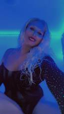Domina ama lady Victoria casa rural con bosque