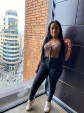 HOLA CARIÑO DISPONIBLE DAMA DE COMPAÑIA