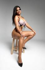 ENCANTADORA VENEZOLANA EN MARBELLA
