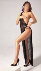 ENCANTADORA CHICA LATINA, DIVERTIDA, SONRIENTE