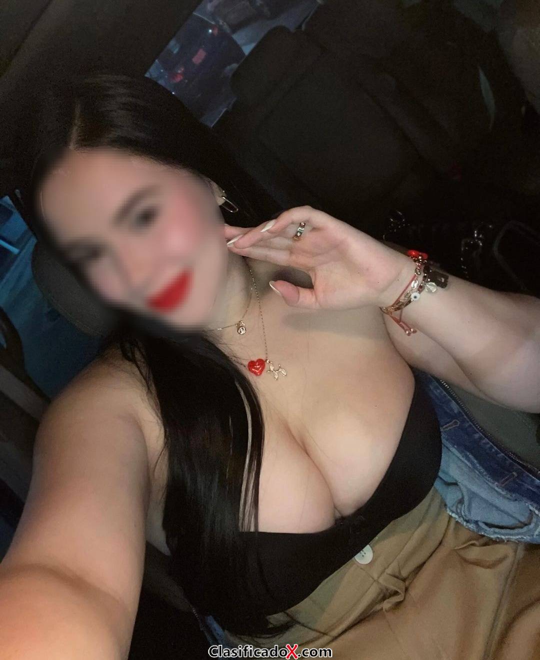 TETONA MUY CACHONDA CON GANAS DE FOLLAR