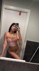 DELGADA, CUERPO DESPAMPANANTE, SEXI Y DELICIOSA