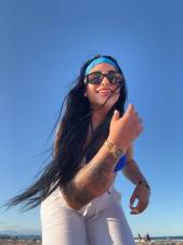 COLEGIALA BUSCA QUIEN FOLLE SU RICO COÑITO