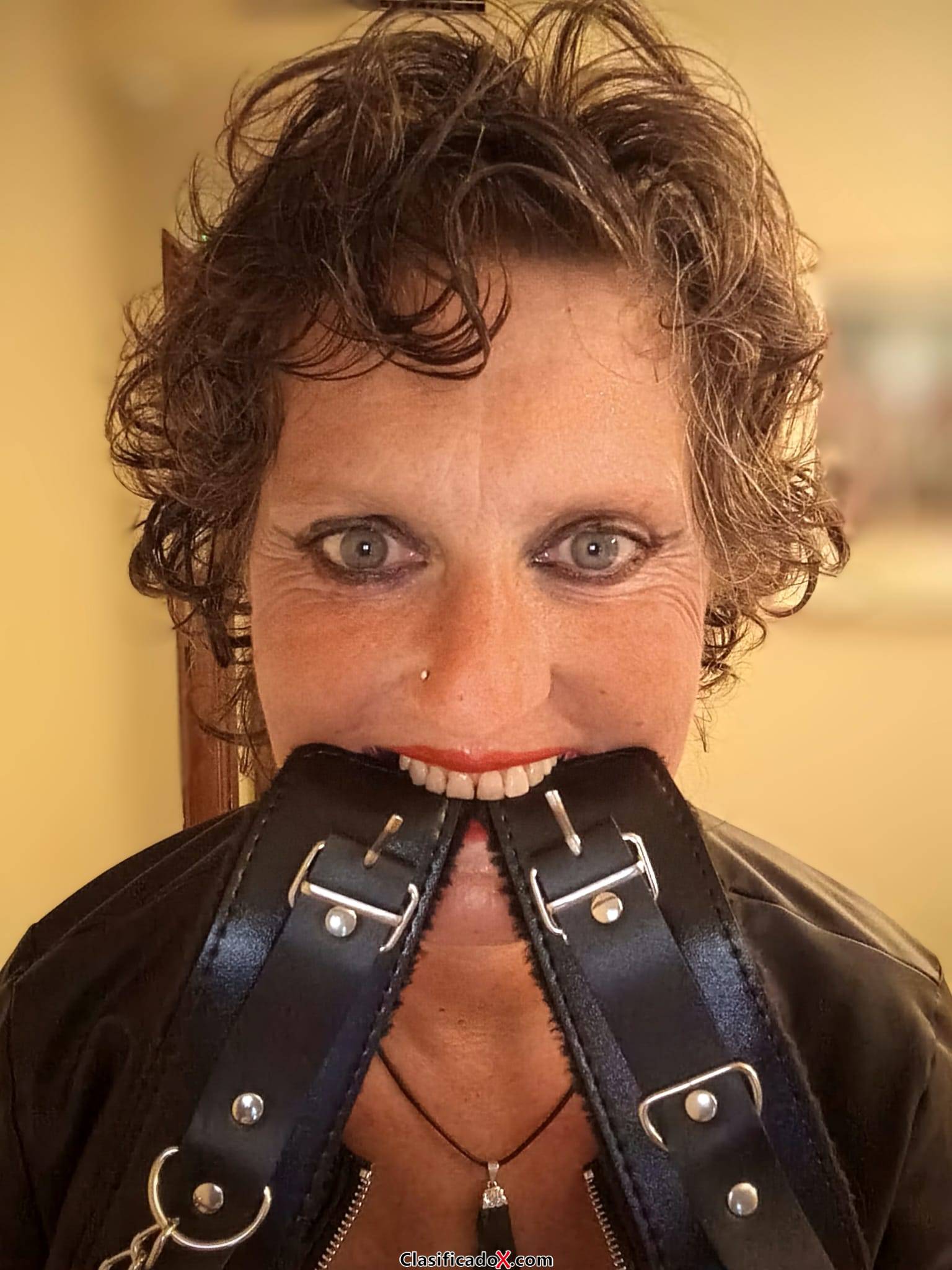 AMA VANESA VIDEOLLAMADAS BDSM FETICHES VIDEOS JOI SCAT LLUVIA VIDEOS