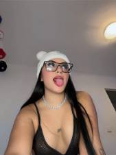 Soy MIA argentina de 19 años muy activa busco placer