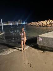 LUNA 20    Delgadita para todas las posecitas