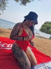 Sumisa, pero despierta  HOT VIDEOS Y FOTOS RICAS