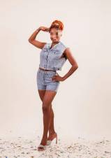 Morena de fuego muy caliente y complaciente