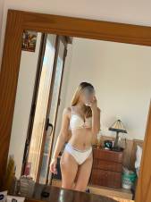 SOL estupenda Latina VIP esperando por ti llámame en La Roda